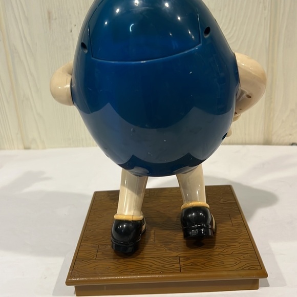 Official M and M's Brand Collectible Candy Dispenser - Picture 2 of 7